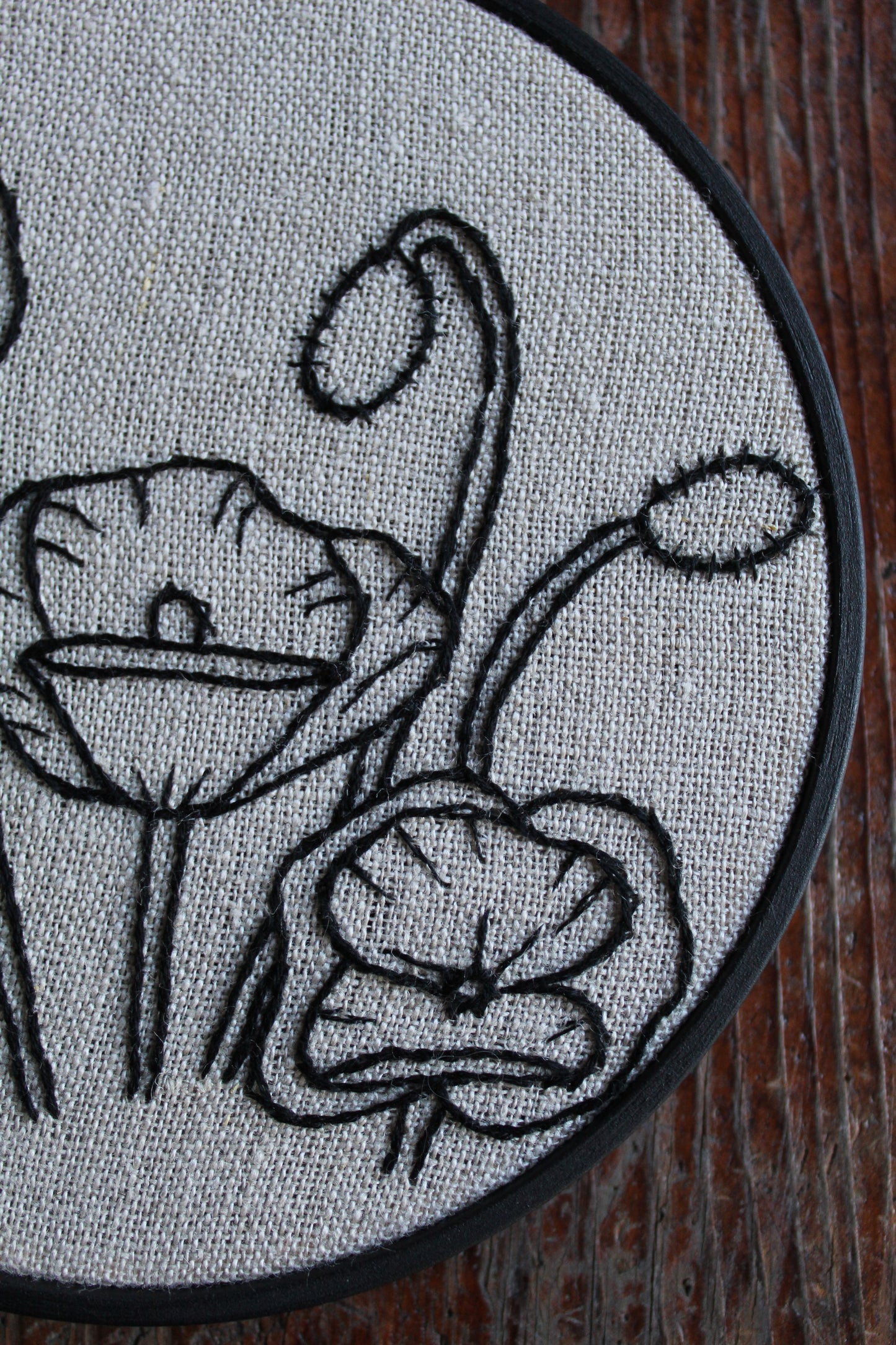 Poppies embroidery, detail hoop art